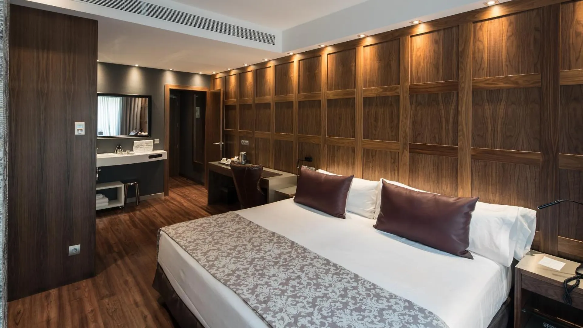 ****  Catalonia Plaza Catalunya Hotel Barcelona Espanha