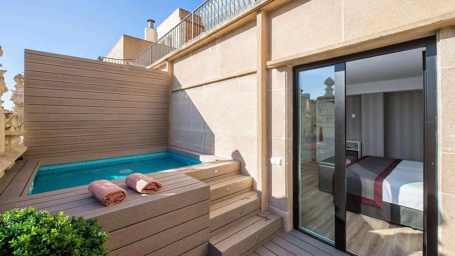 Отель Catalonia Plaza Catalunya Барселона